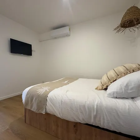 Tiny House De Romy, 4 Personnes, Pieds Dans L'eau בית נופש *