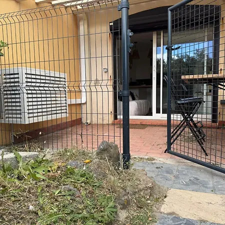 בית נופש Tiny House De Romy, 4 Personnes, Pieds Dans L'eau *